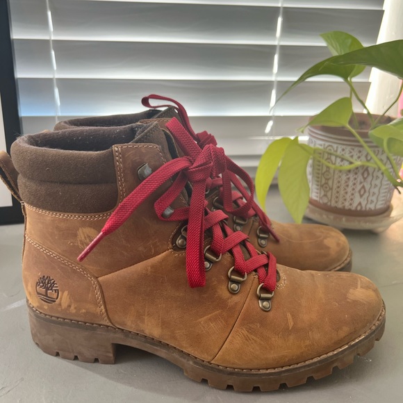 Women's Ellendale Mid hiker wheat Lace-Up Boot - Picture 3 of 9